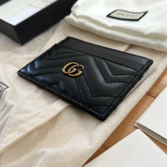 Gucci GG Marmont Card Case - Picture 9 of 12